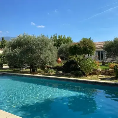 Résidence Soleado Maison jumelée à 800m du centre ville de Bédoin