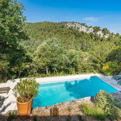 Superbe Mas Authentique du Luberon Courroussouvo