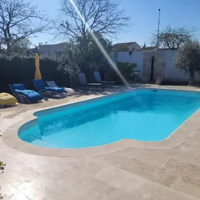 maisonnette avec piscine la picholine