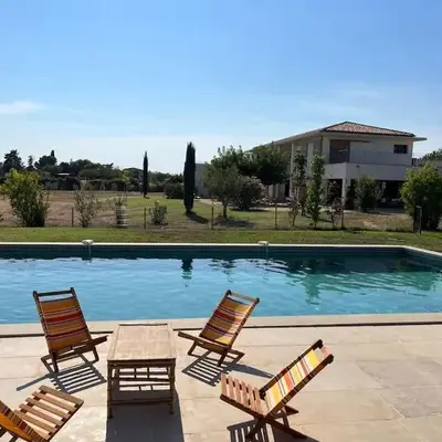 Contemporary house 5mn away from Aix in the countryside