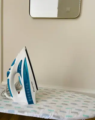 a toothbrush holder sitting on top of a table at L’Écrin in Aix-en-Provence