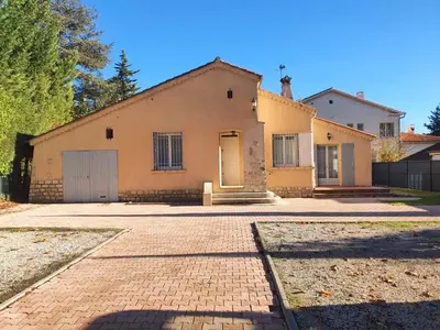 a house with a brick driveway in front of it at Villa Tassigny in Aix-en-Provence