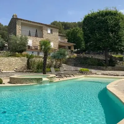 La Souvenance - Listed villa in the hills