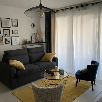 Logement cosy climatisé avec parking
