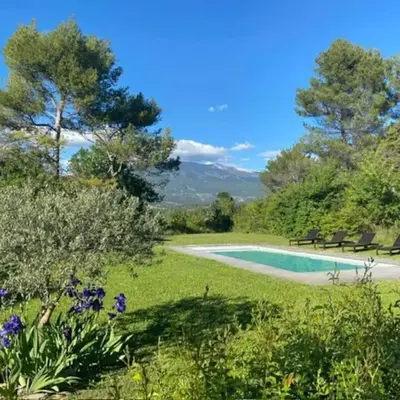 Mazet avec piscine