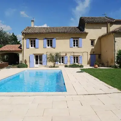 Typical farm with private pool close to the Ventoux 8 persons
