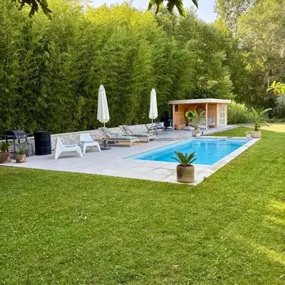 Maison avec piscine au calme au pied du Ventoux