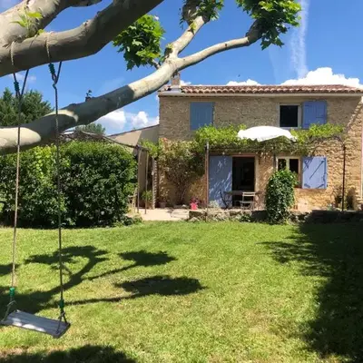 Maison de charme provençale en pierre