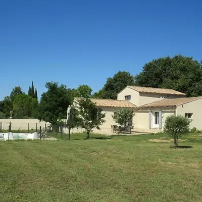 Maison face au Luberon avec piscine privée - 3 Chambres