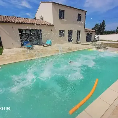Villa moderne avec piscine