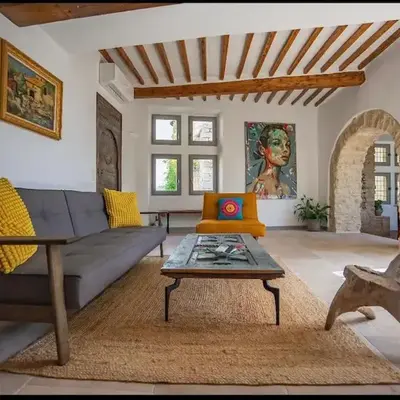 Maison d'exception au cœur de Goult