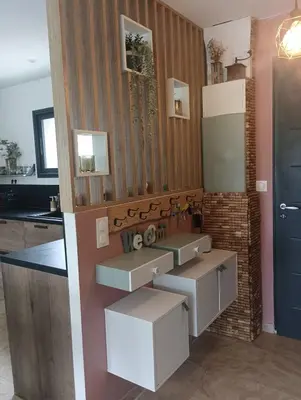 a bathroom with two sinks and a mirror at maison en Provence pour un été sous le soleil in LʼIsle-sur-la-Sorgue