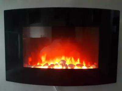 a fire in a oven with flames in it at La Chambrette in Salon-de-Provence