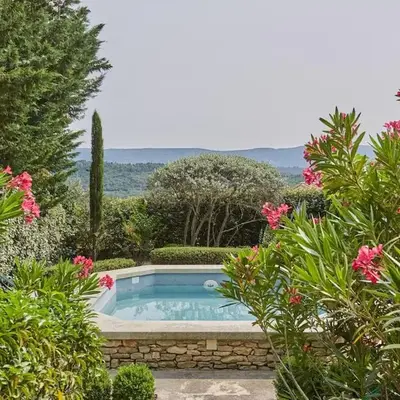 Bastide entièrement rénovée au coeur de Goult