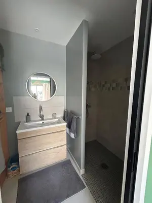 a bathroom with a sink and a mirror at Le Bonheur à Ventoux in Saint-Pierre-de-Vassols
