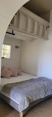 a bedroom with a bed in a room at Maison de charme à Aix-en-Provence in Aix-en-Provence