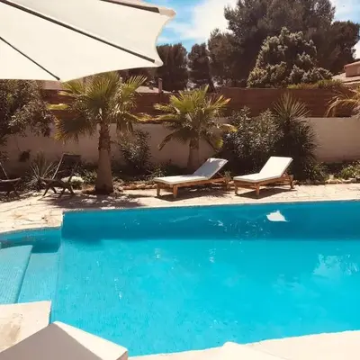 Provencal villa with pool and large terrace