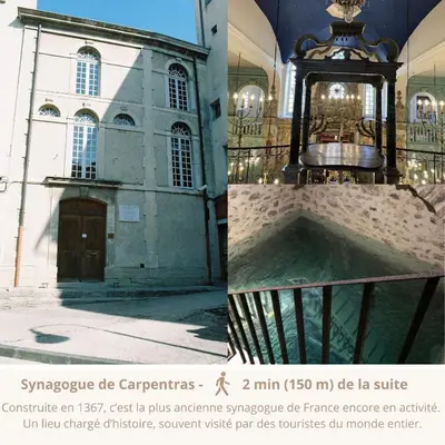 a picture of a building with a light in front of it at La Cour Secrète - Suite Riad Balnéo privé Carpentras in Carpentras