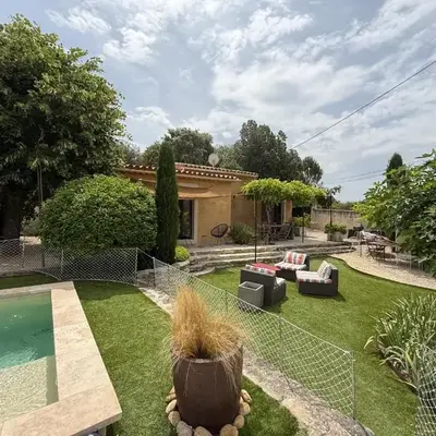 Cabanon Lourmarin