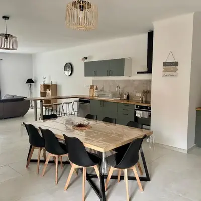 Appartement 100 m carré pour 6 à 8 personnes