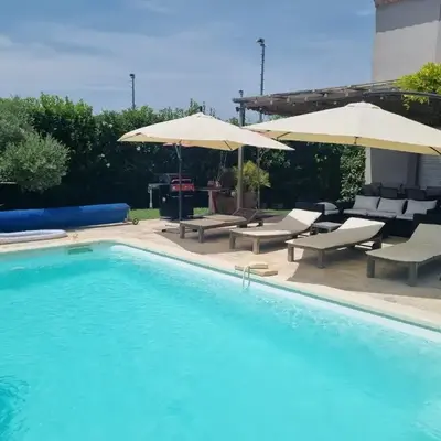 Beautiful Villa Pool in Provence