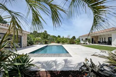 an image of a swimming pool in a house at Villa Cali-Provence in Le Puy-Sainte-Réparade
