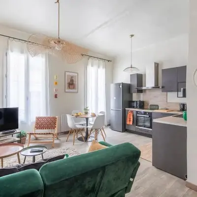 Beautiful 3 bedrooms in a detached house