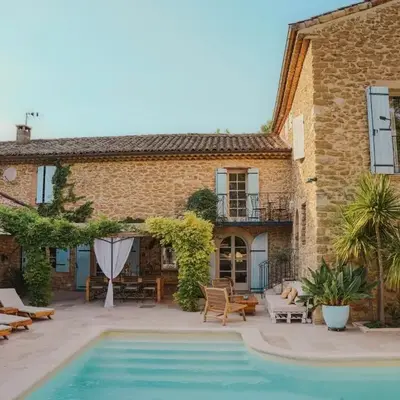 Charming House At The Foot Of Luberon In Maubec