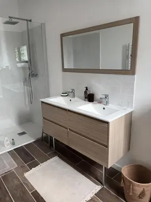 a bathroom with a sink and a shower at petite Villa in Manosque