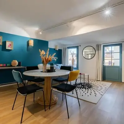 2 rooms apartment in the city center
