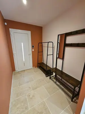 a room with two bunk beds and a mirror at New Villa in Provence La Modèna in Modène
