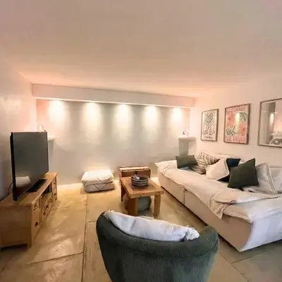 Maison de ville climatisée avec toit-terrasse privatif