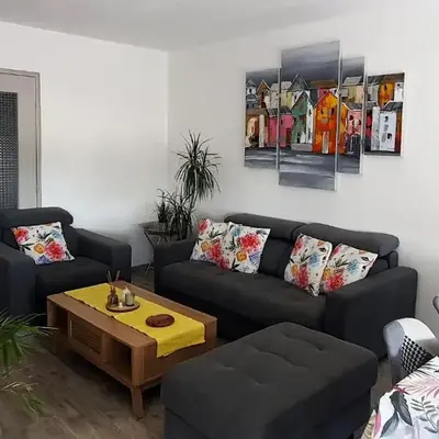 Appartement Spacieux avec Balcon