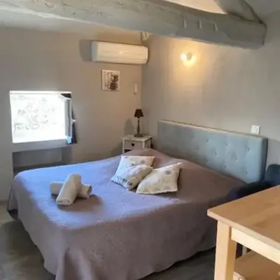 Petit studio Le Pigeonnier à 5 mn de Lourmarin