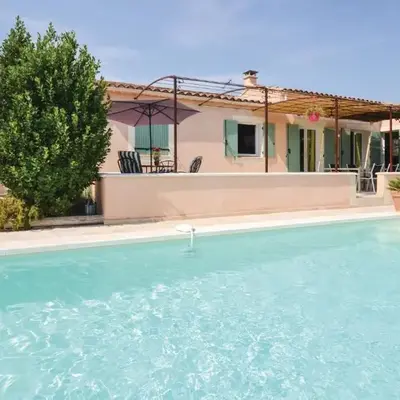 Beautiful Home In Maubec