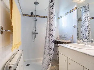 a bathroom with a shower and a sink at Holiday Home Les Vignes by Interhome in Ménerbes