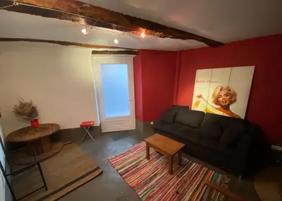 a bathroom with a shower and a window at Charmante maison en centre ville d'Apt in Apt