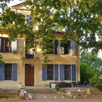 2 Bedroom Beautiful Home In Avignon