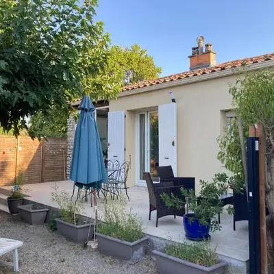 Maison Avec jardin clôturé