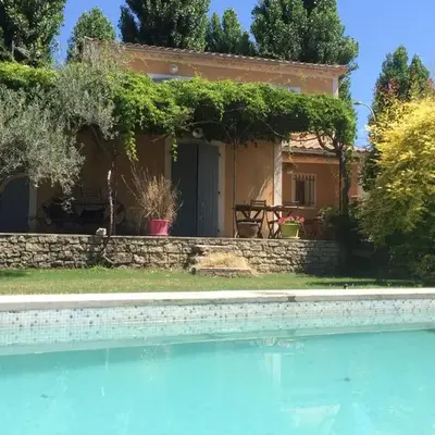 Belle maison provençale au pied du Mont Ventoux
