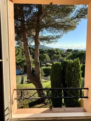 a window with a view of a tree at Les Maisons de Pont Royal en Provence - maeva Home - Maison 3 pièces 6 personnes - Sélection MAE-2277 in Mallemort