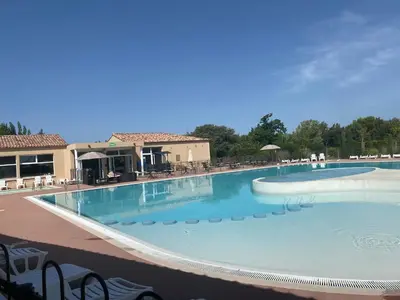 a large swimming pool at a resort at Bastidon les Demeures du Ventoux in Aubignan