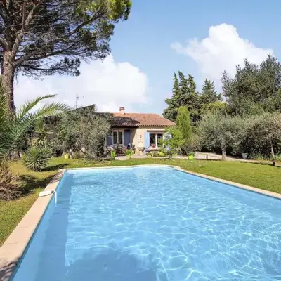 Lovely Home In Cheval-Blanc