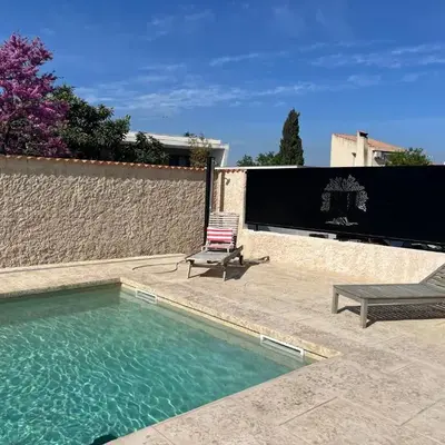 Haut de villa avec piscine privée et extérieur