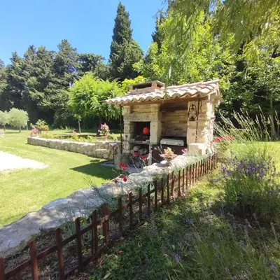 a stoneificialificialificialificialificialificialificialificialificialificialificialificialificialificial at Charmante bergerie dans un cadre bucolique in Saint-Rémy-de-Provence