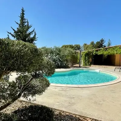 Beau studio en duo au coeur du Luberon